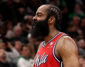 在线娱乐-哈登抬价闹剧惨淡收尾 火箭退场后他仅剩唯一选择